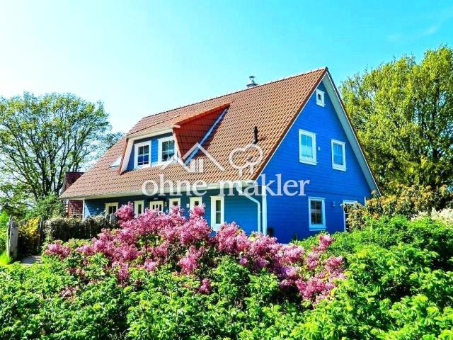 Exklusives Schwedenhaus mit 3 Wohneinheiten und Boddenblick in Bestlage von Wieck
