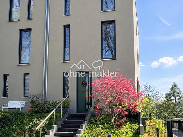 Exklusives Townhouse in Babelsberg mit Garten, Sauna & Designer Küche