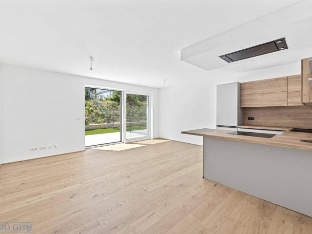 EXKLUSIVES TOWNHOUSE MIT GARTEN, PV ANLAGE & DESIGNAUSSTATTUNG ZU MIETEN – WIEN DIREKT VOR DER TÜR!