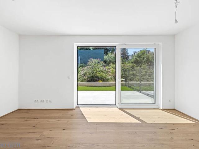 EXKLUSIVES TOWNHOUSE MIT GARTEN, PV ANLAGE & DESIGNAUSSTATTUNG ZU MIETEN – WIEN DIREKT VOR DER TÜR!