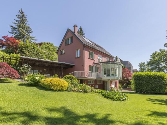 Exklusives Wohn Bijou mit grosszügigem Garten