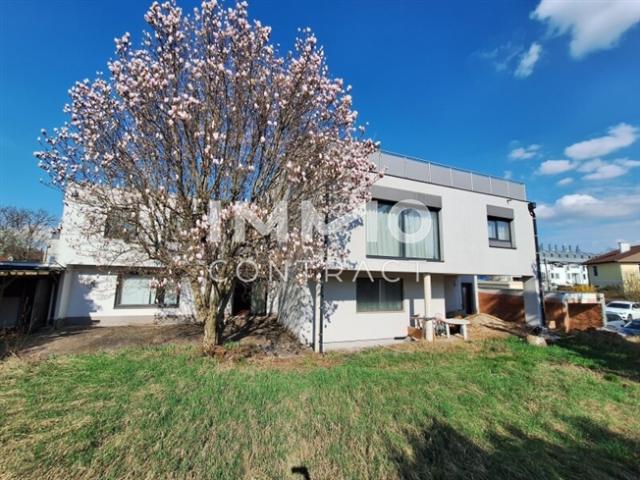 Exklusives Wohn und Geschäftshaus mit Maisonette & Dachterrasse – Wohnen & Arbeiten unter einem Dach  auch ideal als Investment