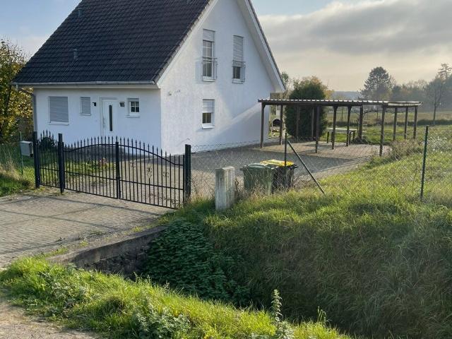 Exklusives Wohnen im Grünen: Traumhaftes Einfamilienhaus mit Weitblick und Top Anbindung in Kassel Nordshausen