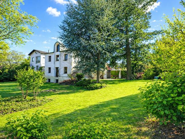 Exklusives Wohnen in Hietzing – Großzügiges Haus mit Gartenidylle und Privatsphäre | ZELLMANN IMMOBILIEN