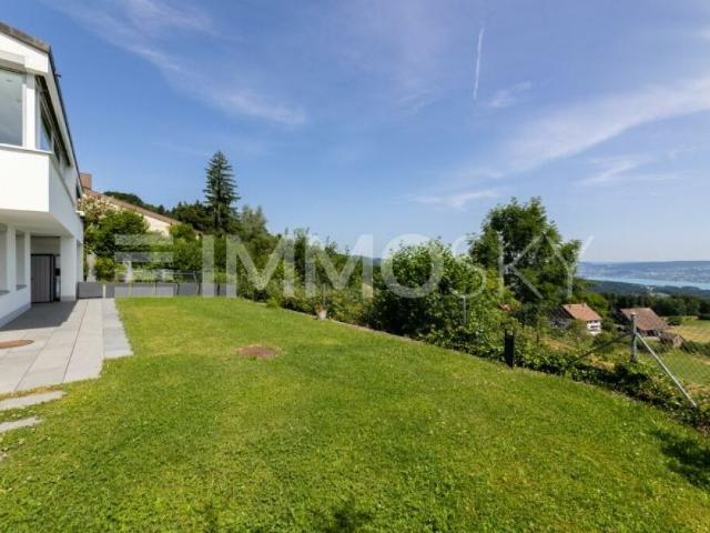 Exklusives Wohnen mit Fernblick zwischen Himmel und Wasser