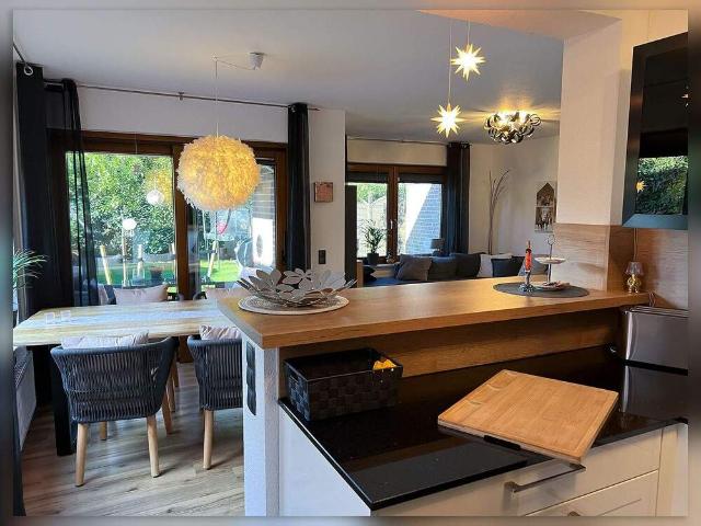 Exklusives Zuhause in Top Lage von Borken modernisiert, großzügig und einladend