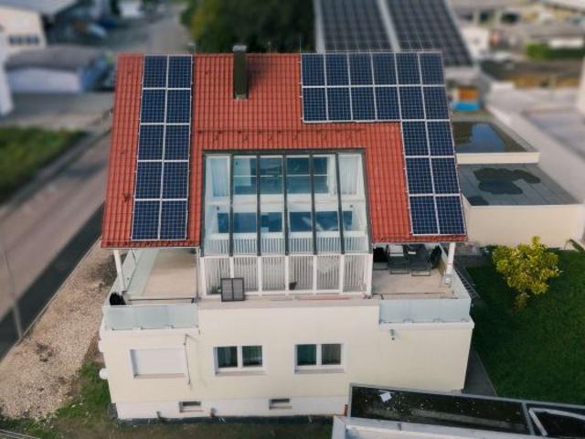 Exklusives Zweifamilienhaus mit Apartmenthaus und hohem Renditepotenzial