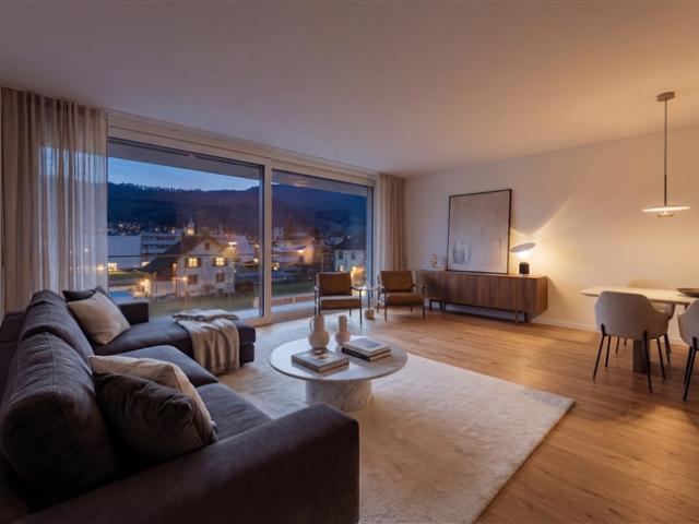 Exklusives 5.5 Zimmer Neubau Doppeleinfamilienhaus mit zwei Einstellplätzen