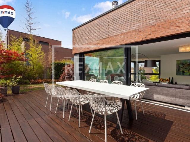 Exklusives 7 Zimmer Einfamilienhaus mit fantastischer Aussicht