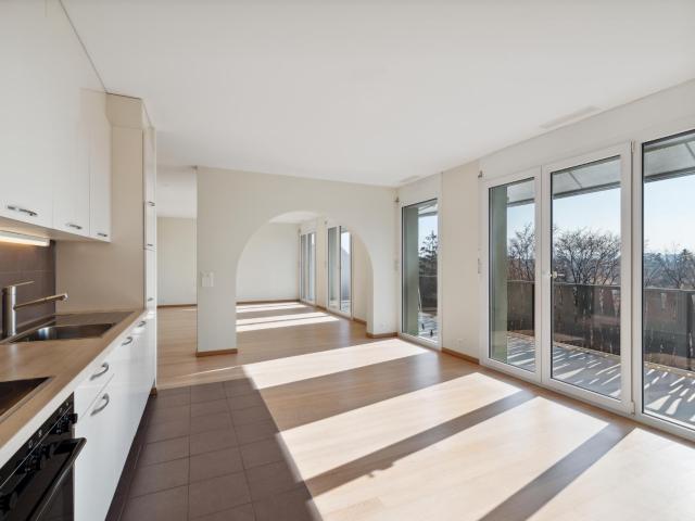 Exklusivität: 5 Zimmer Penthouse mit großzügiger Terrasse und Balkon