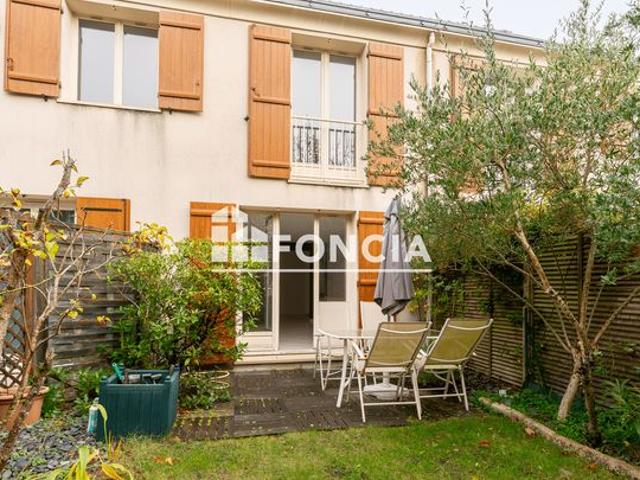 EXLUSIVITE FONCIA: Maisosn d'environ 130 m2 dans un écrin de Verdure