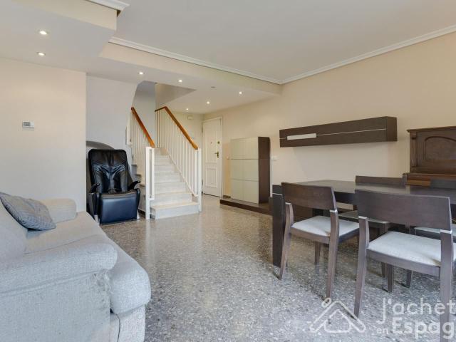 EXLUSIVO ATICO DUPLEX EN LA CREU DEL GRAU