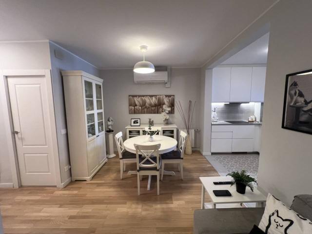 Exlusivo piso de 4 habitaciones en Gracia