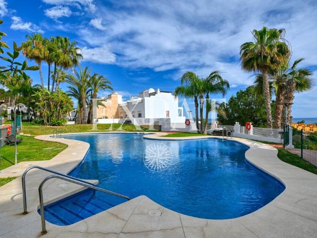 Expat Real Estate presenta esta bonita casa adosada con terr. 100m² Chilches