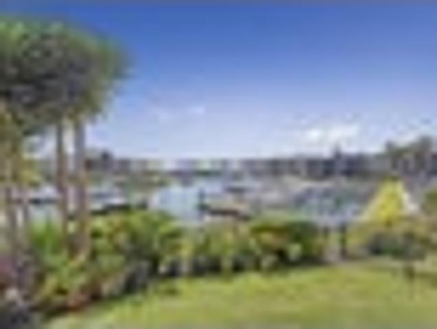 EXPERIENCE LUXURY AT SOVEREIGN PIER