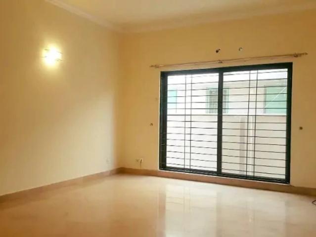 Experience True Calm And Composed Living In This Luxurious Bungalow Located Inside A Super Secure Gated Society Karachi Gulshan e Iqbal ID 97206