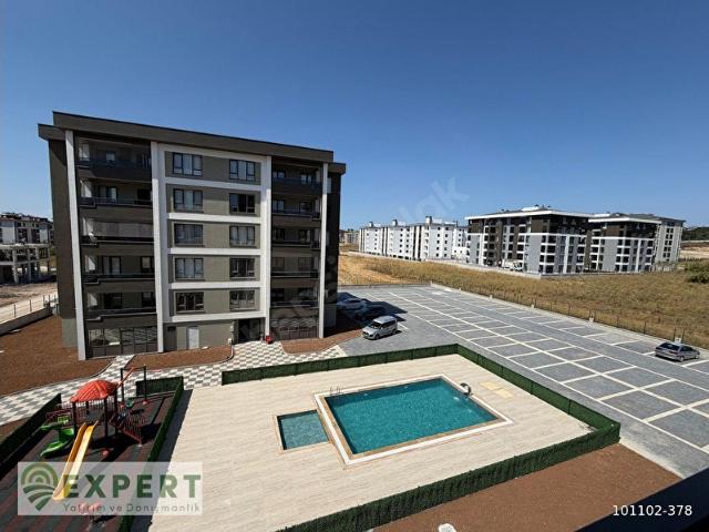 EXPERT'TEN KAYAPA'DA HAVUZLU SİTEDE SATILIK DAİRE