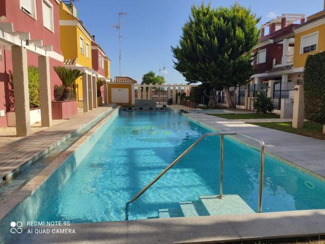 Exquisito Bungalow Seminuevo en Dolores Comunidad Valenciana por €188,900