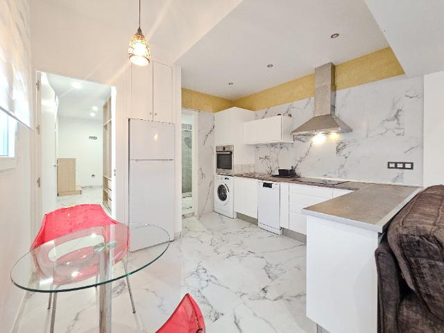EXQUISITO PISO DE ALQUILER AMUEBLADO