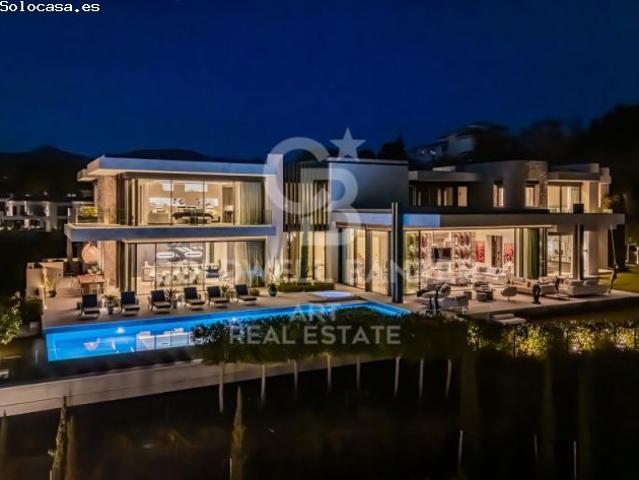 Exquisita villa de lujo con vistas panorámicas al Mediterráneo en La Quinta