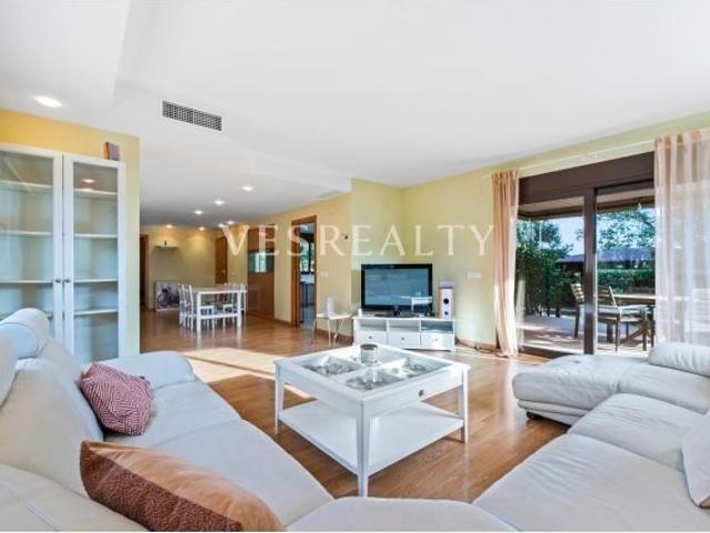 Exquisita Villa en El Campello: Lujo y Tranquilidad a Tu Alcance