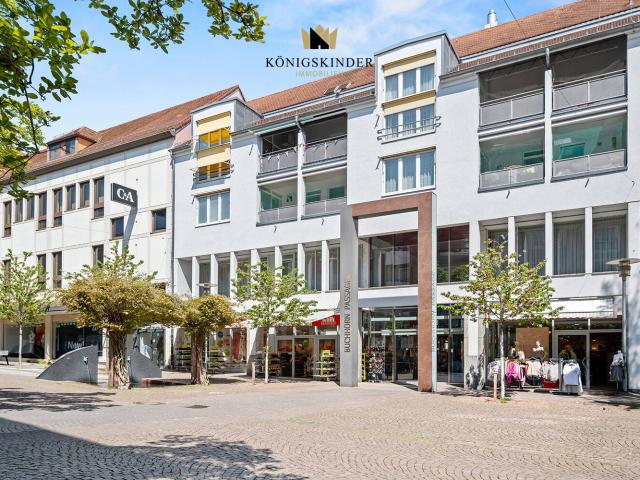 Exquisite 3,5 Zimmerwohnung mit Seesicht, zentral gelegen, Aufzug, Tiefgarage, sofort verfügbar