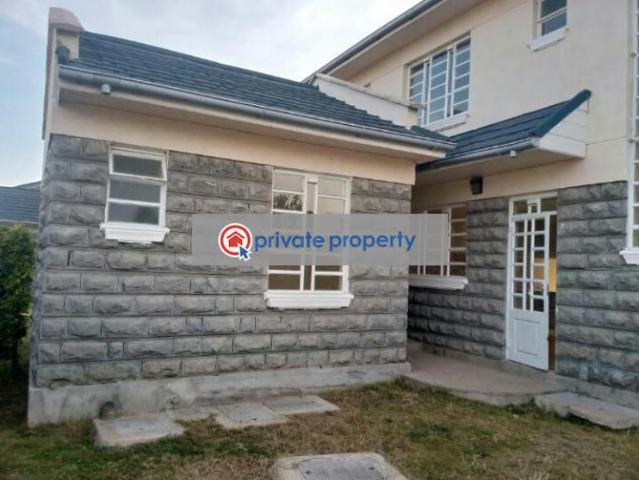 Exquisite 3 Bedroom Detached Maisonettes Plus Dsq Kitengela, m