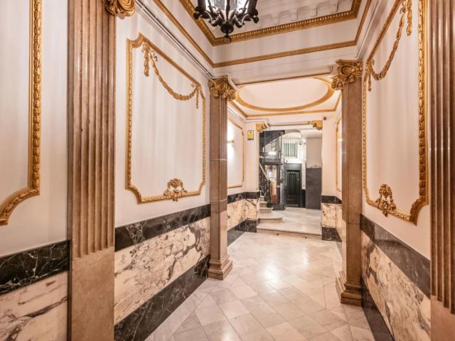Exquisite 3 bedroom flat in Dreta de l'Eixample