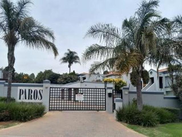 exquisite 2 bedroom apartment on the.