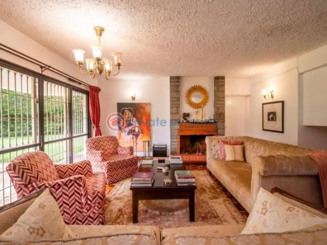 Exquisite 4 Bedroom House All Ensuite Plus Dsq On 0.49acres In Gigiri