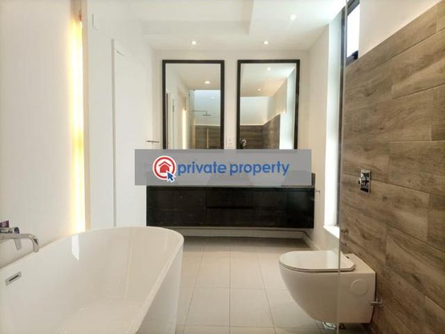 Exquisite 4 Bedroom Townhouse Plus Sq In Lavington