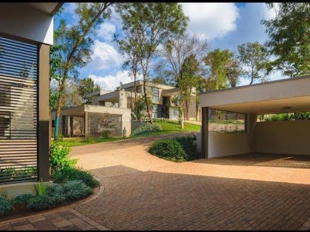 Exquisite 5 Bedroom Luxury Villa With Private Pool & Gym