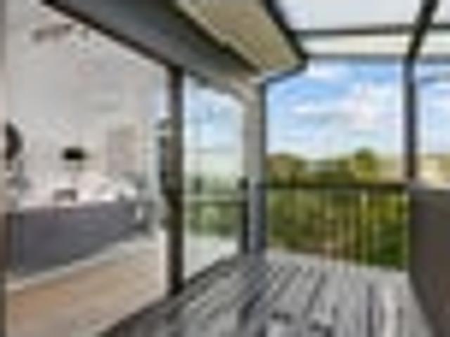 Freehold and Fabulous – Must Be Sold!