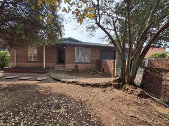 exquisite family home in the heart o.