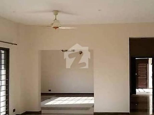 Exquisitely Maintained 3 Bedroom Executive Apartment with Premium Custom Woodwork