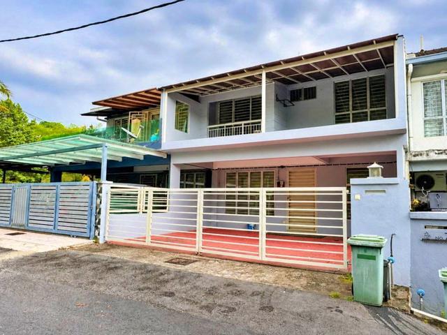 EXTENDED 2 Storey Terrace Taman Saga Emas Kajang Facing Playground