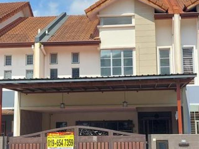 EXTENDED AND FULLY FURNISHED 2 Storey house Tmn Tasik Prima Puchong