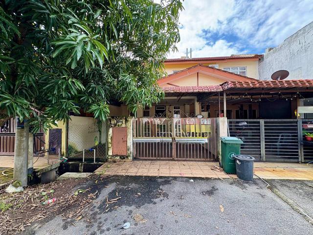 Extended Double Storey Terraced House Bandar Tasik Kesuma Semenyih