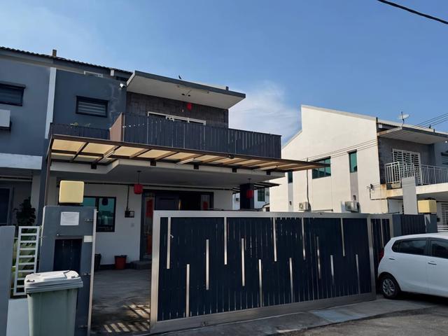 Extended Fully Furnished 2 Storey Terrace End Lot Saujana KLIA Sepang