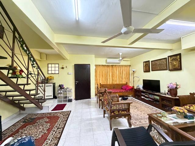 Extended Kitchen Double Storey Terrace House