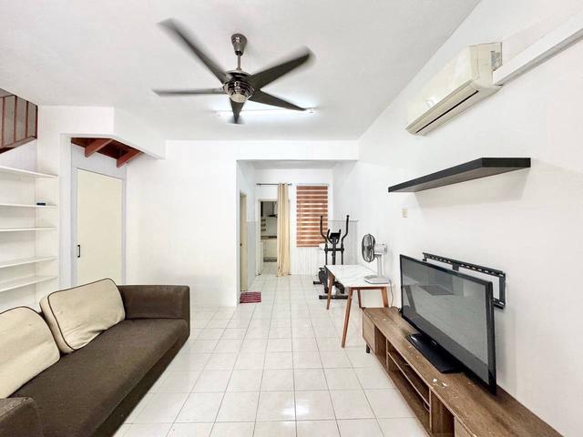 EXTENDED KITCHENDOUBLE STOREY SP6 Bandar Saujana Putra For Sale