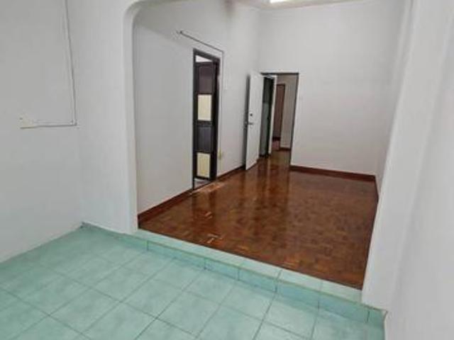 Extended Reno 2 Storey Taman Sungai Besi Indah Balakong Seri Kembangan