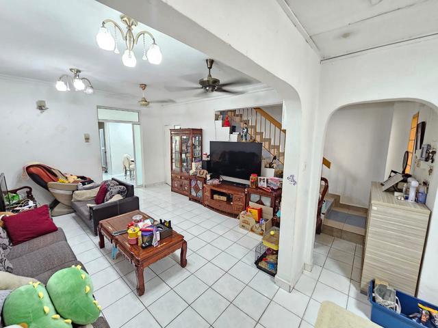 EXTENDED RENOVATED 2 Storey Landed House PU 10 Taman Puchong Utama