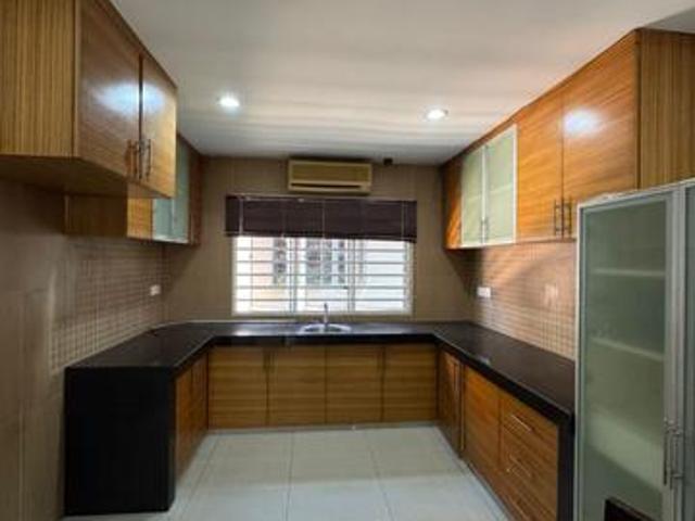 Extended Renovated 2 Storey Landed House PU 1 Taman Puchong Utama