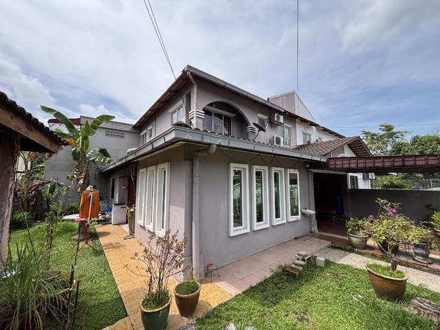 EXTENDED RENOVATED 2 Storey Terrace Taman Putra Perdana Puchong