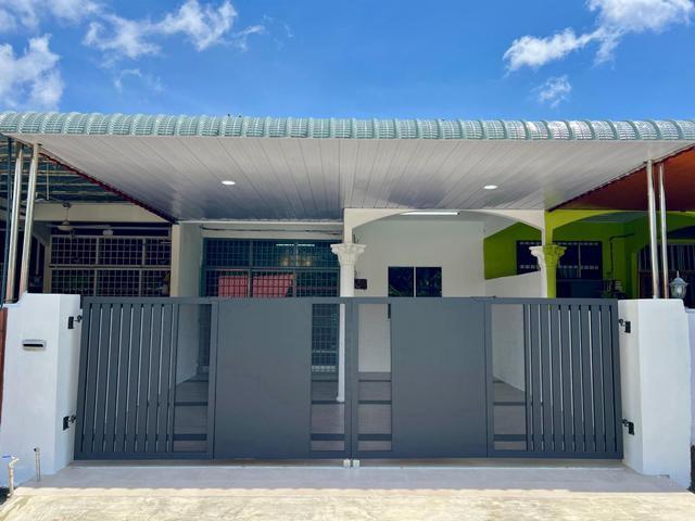 EXTENSIVELY RENOVATED TERES SETINGKAT UNTUK DIJUAL Taman Jerai H