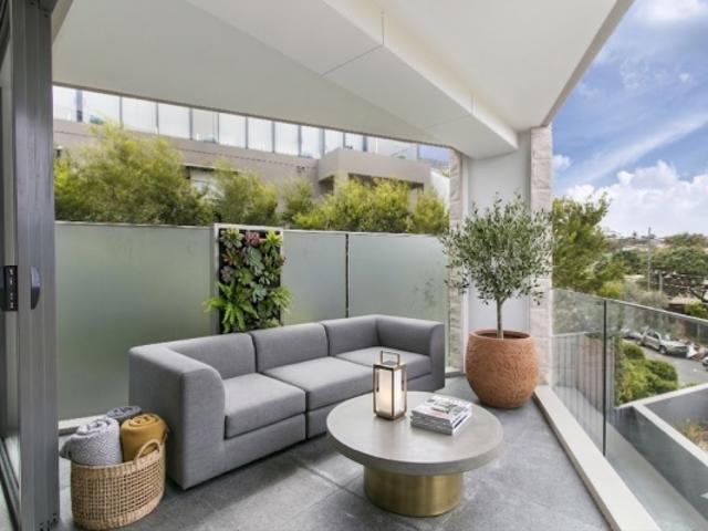 ? EXTERIEUR DE 8 m² ESPACE, LUMINOSITÉ & CONFORT ?