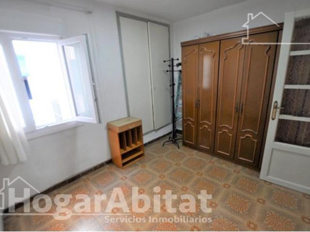 EXTERIOR Y MUY ACOGEDOR CON BALCÓN