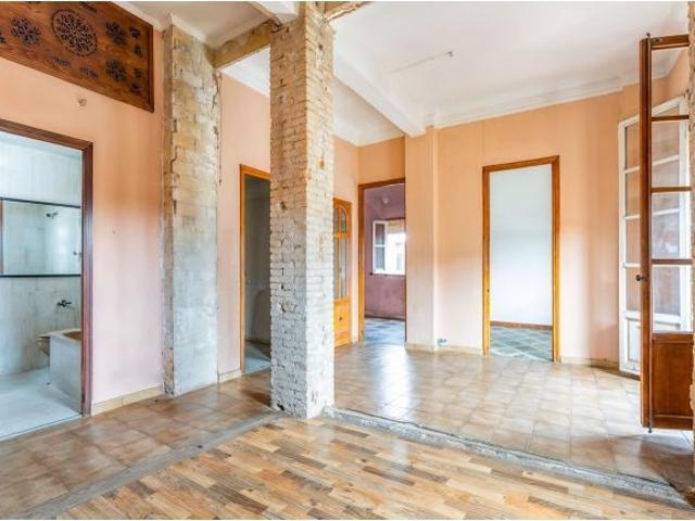 EXTERIOR CON BALCON A 5 MIN DEL MAR: CABANYAL/MALVARROSA, FINCA 1935 CON ALMA Y POTENCIAL