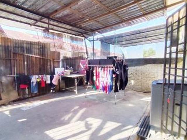 Extra 15 kaki 1600 sqft Single Storey Taman Gadong Indah Sendayan